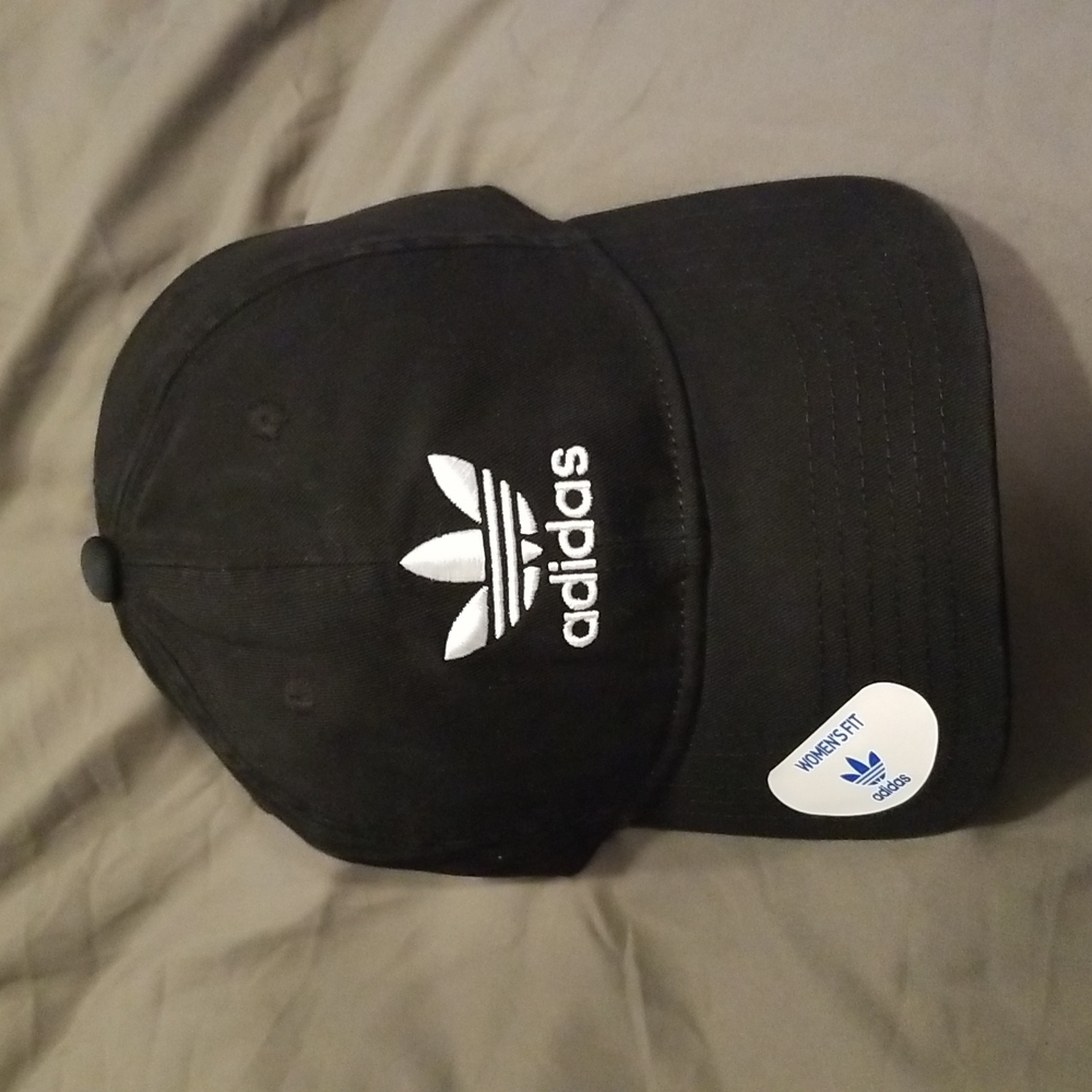 Adidas Women's Fit Baseball Hat NEW